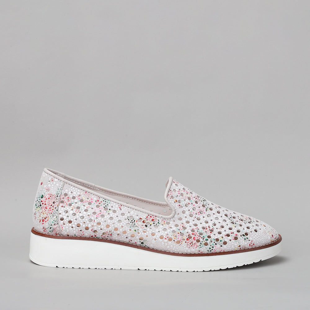 Austin II -White Floral Print – CC Resorts Footwear