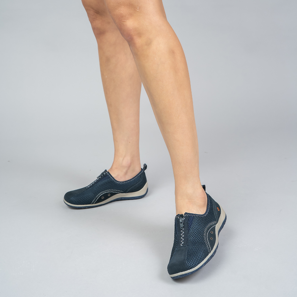 Sorrell - Navy - CC Resorts