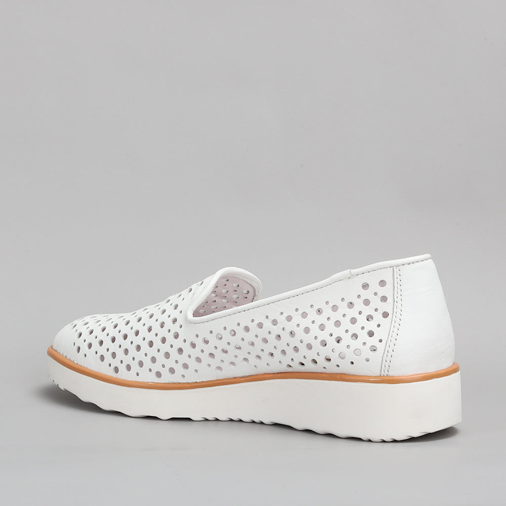 Austin II - White - CC Resorts