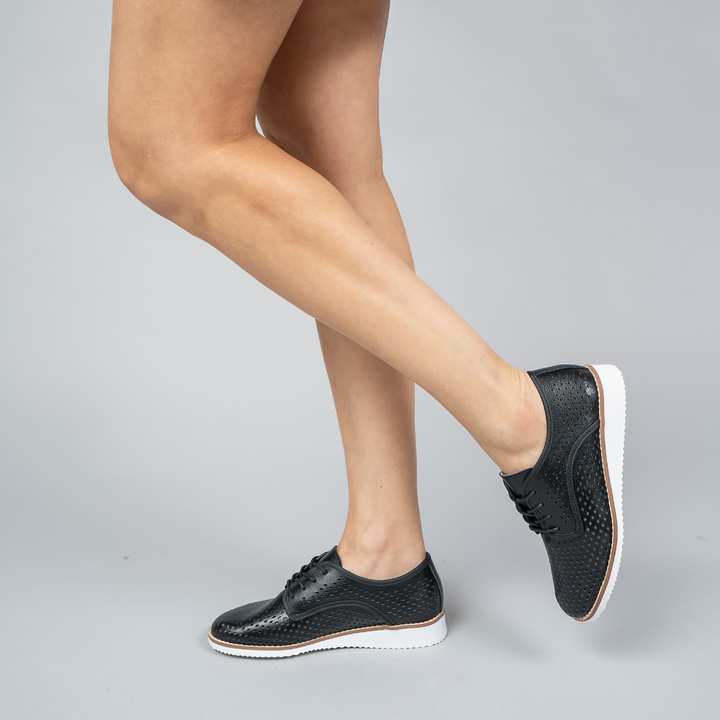 Mona - Black - CC Resorts