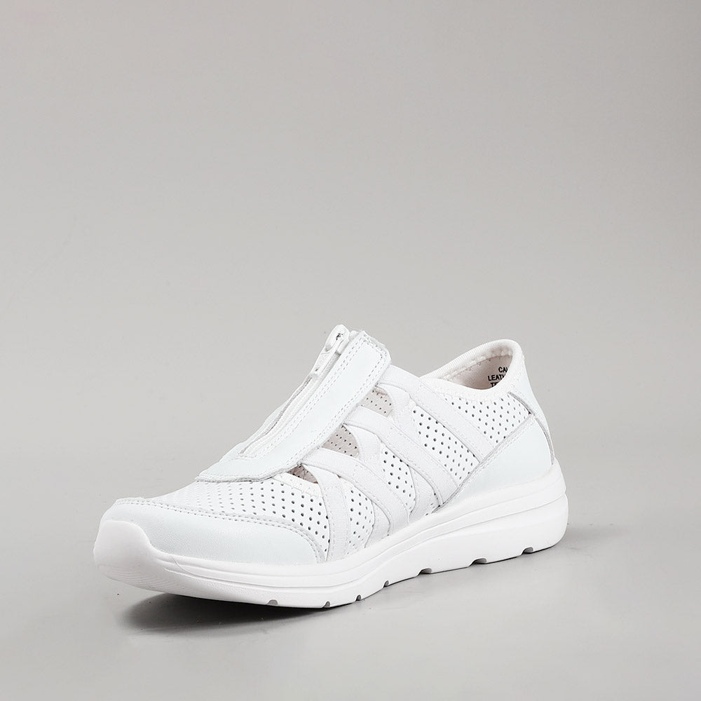 Callum - White