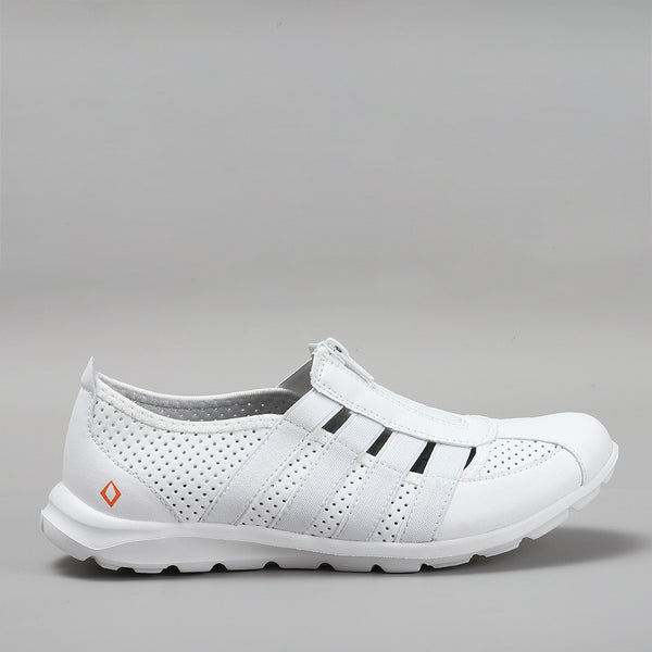 Christine - White - CC Resorts