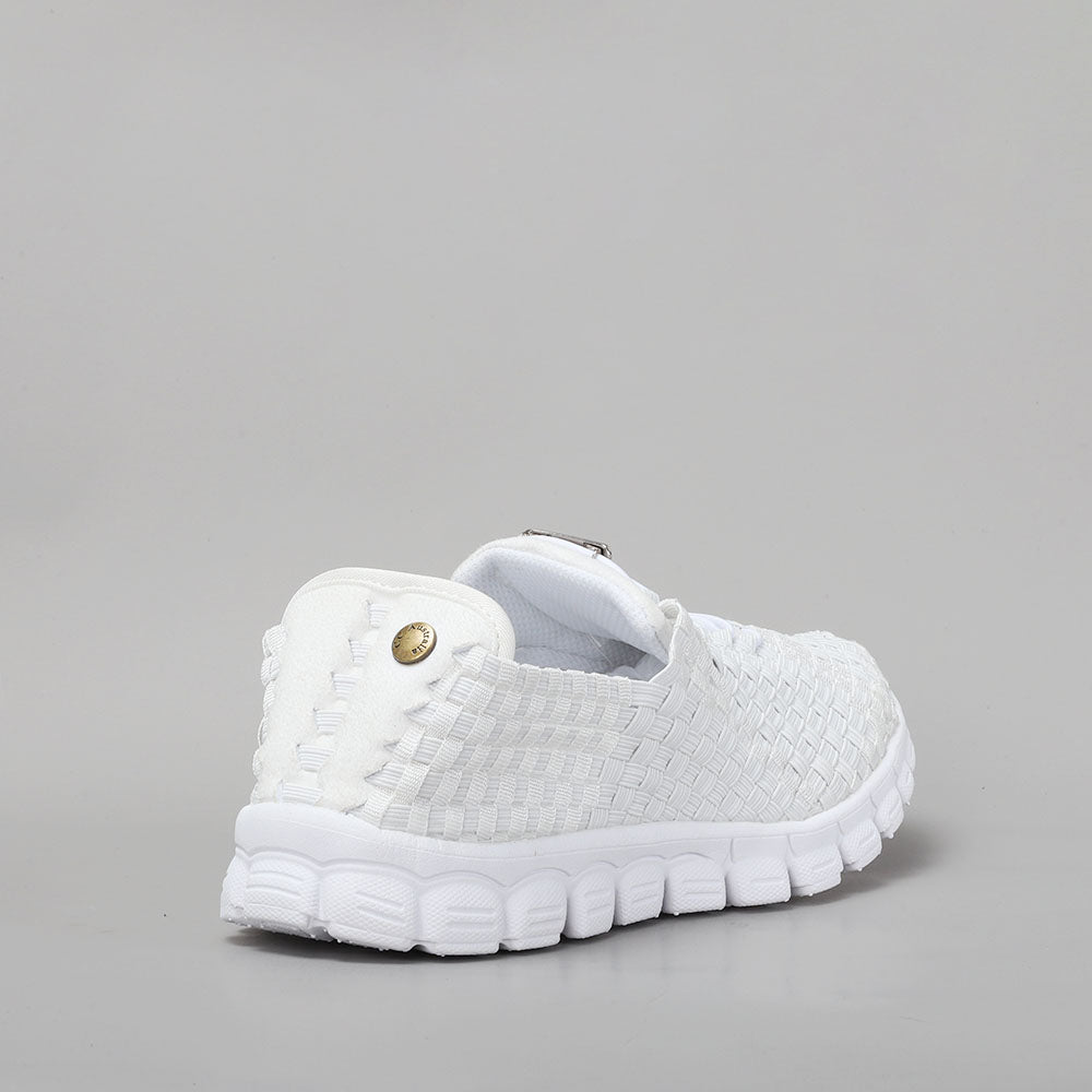 Danielle - White - CC Resorts