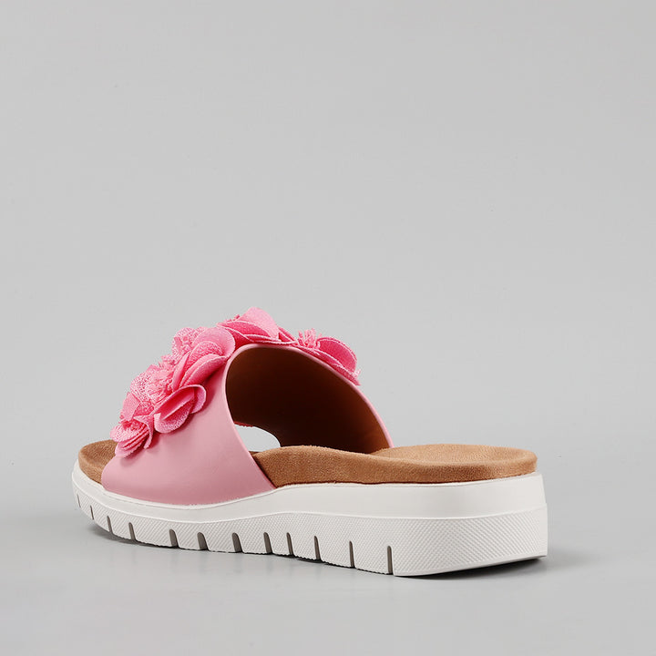 Domo - Baby Pink