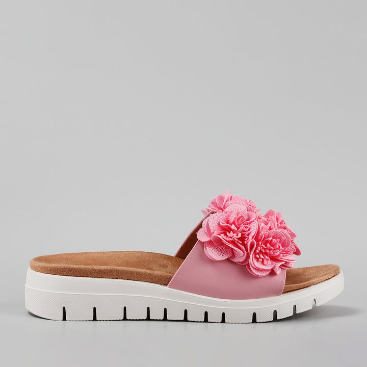 Domo - Baby Pink