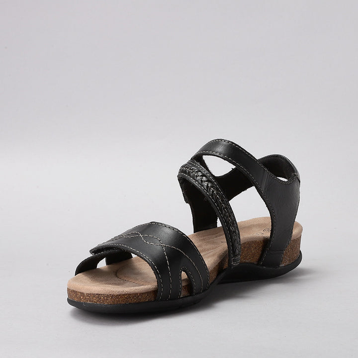 Ferro - Black - CC Resorts