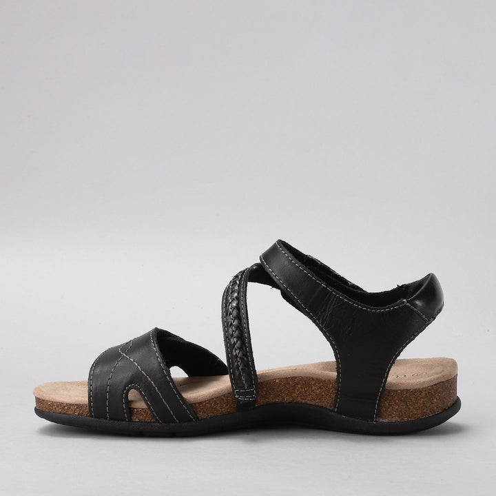 Ferro - Black - CC Resorts