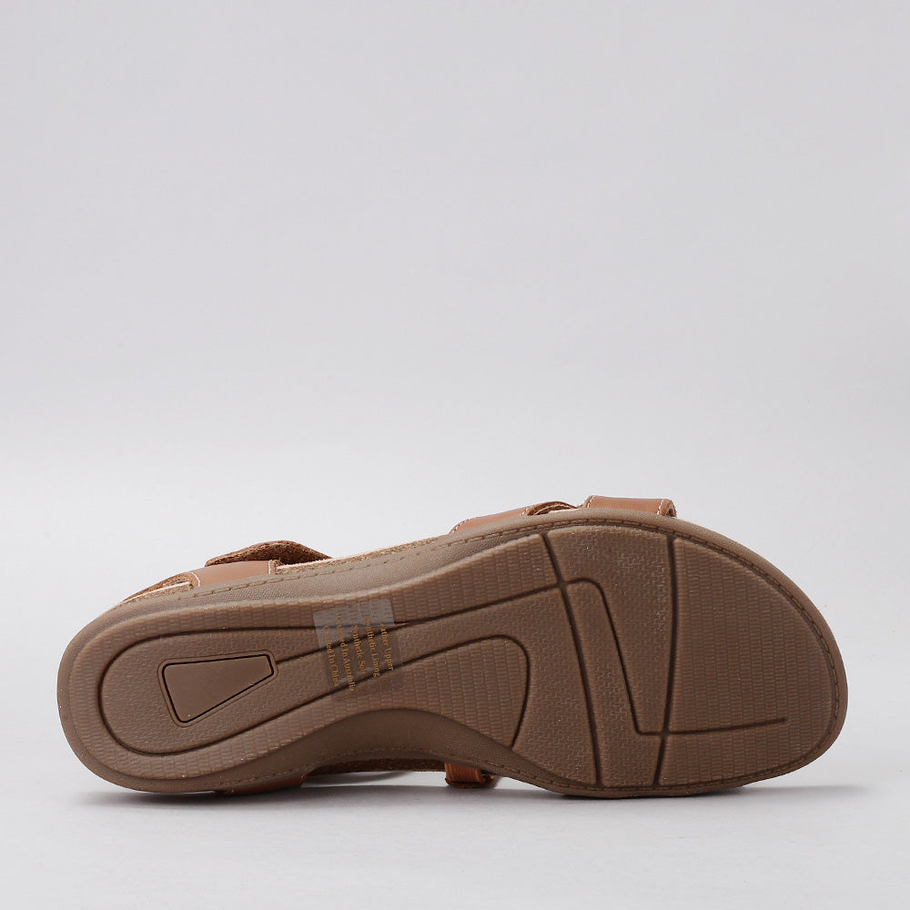 Ferro - Tan - CC Resorts