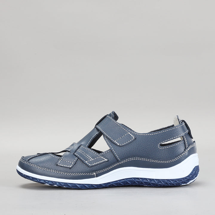 Jackie - Navy - CC Resorts