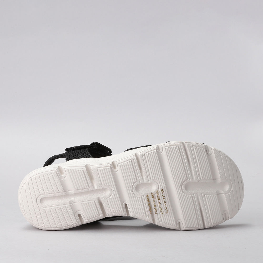 Leonar - Black - CC Resorts