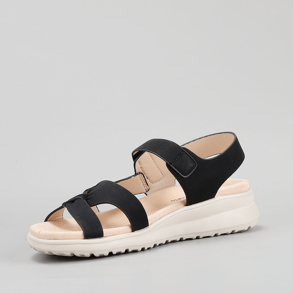 Penina - Black