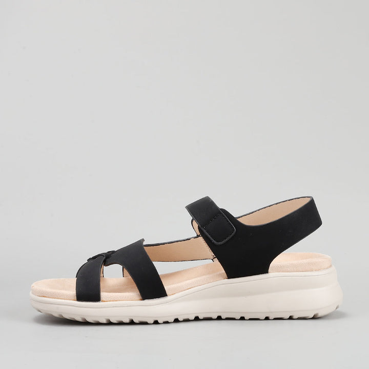 Penina - Black