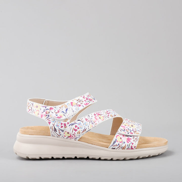 Pershing - White Floral