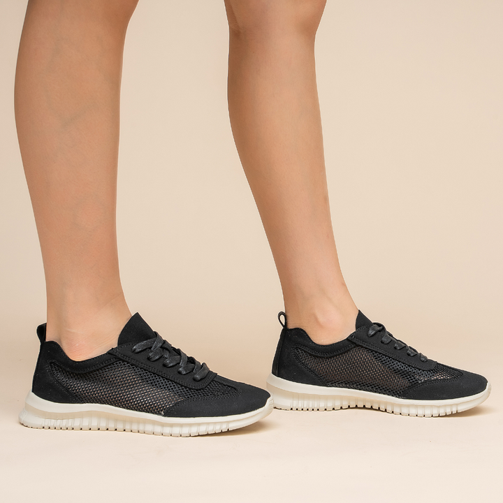 Oswald - Black - CC Resorts