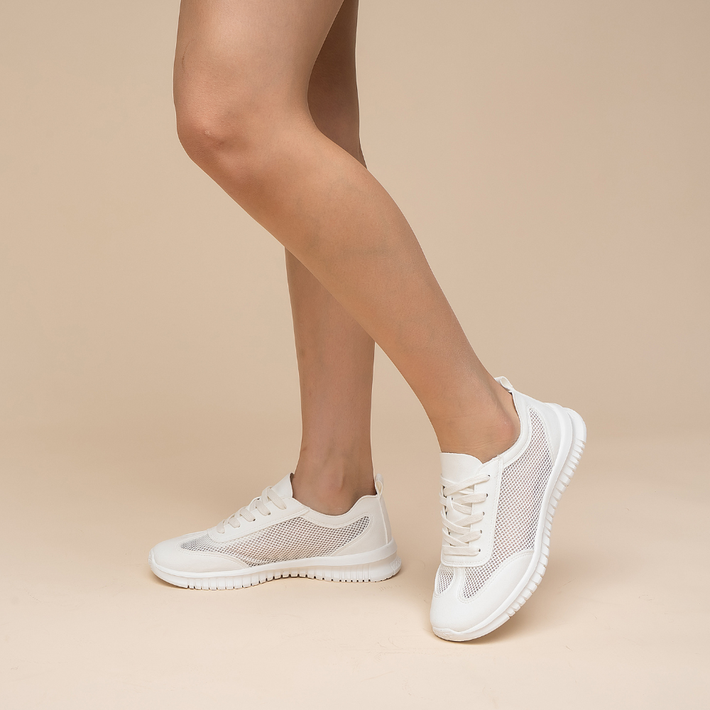 Oswald - White - CC Resorts