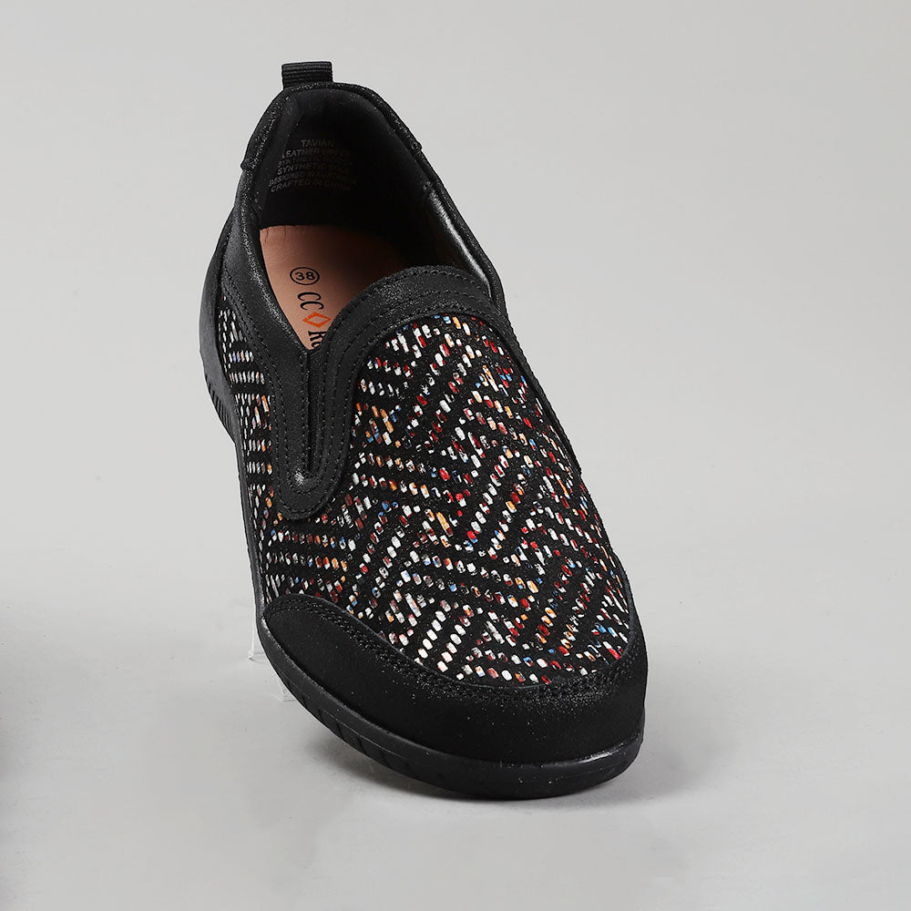 Tavian - Black Multi - CC Resorts