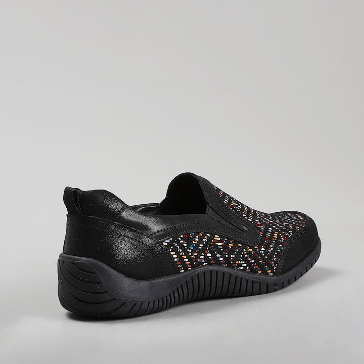 Tavian - Black Multi - CC Resorts