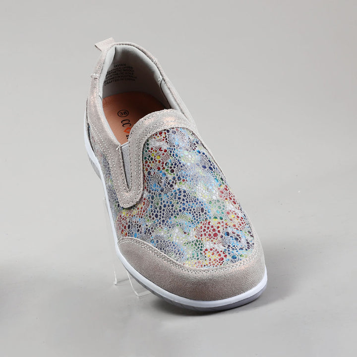 Tavian - Grey Floral - CC Resorts