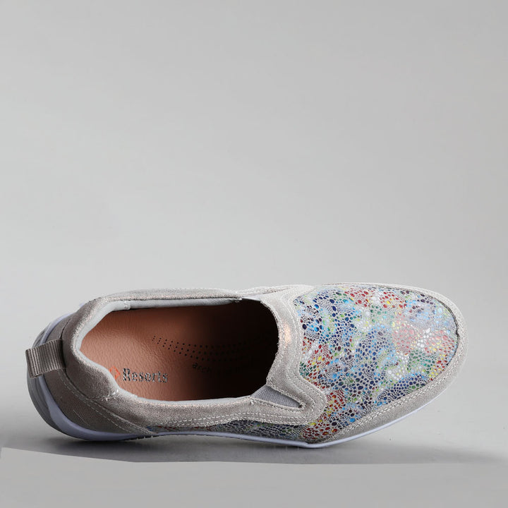 Tavian - Grey Floral - CC Resorts