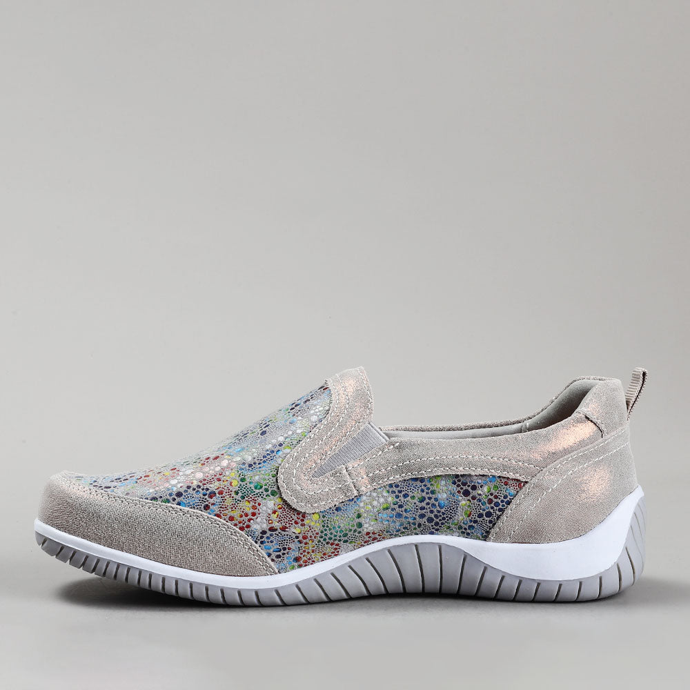 Tavian - Grey Floral - CC Resorts